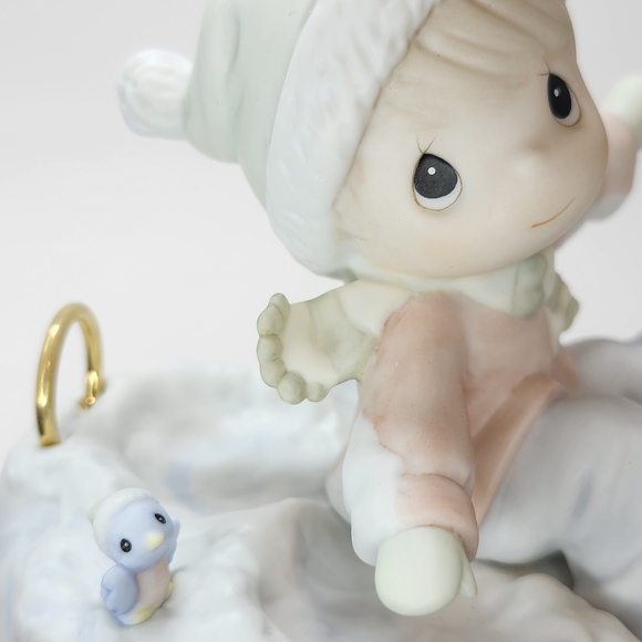 Precious Moments Porcelain,1996 Vtg Retire ANGEL ON EARTH, Boy & snow angel - Picture 10 of 13